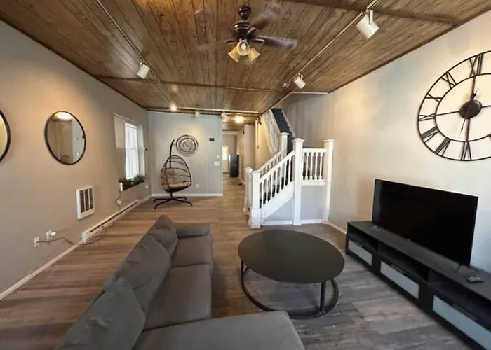☆☆ Modern Coed Dorm In Harrisburg ☆☆
